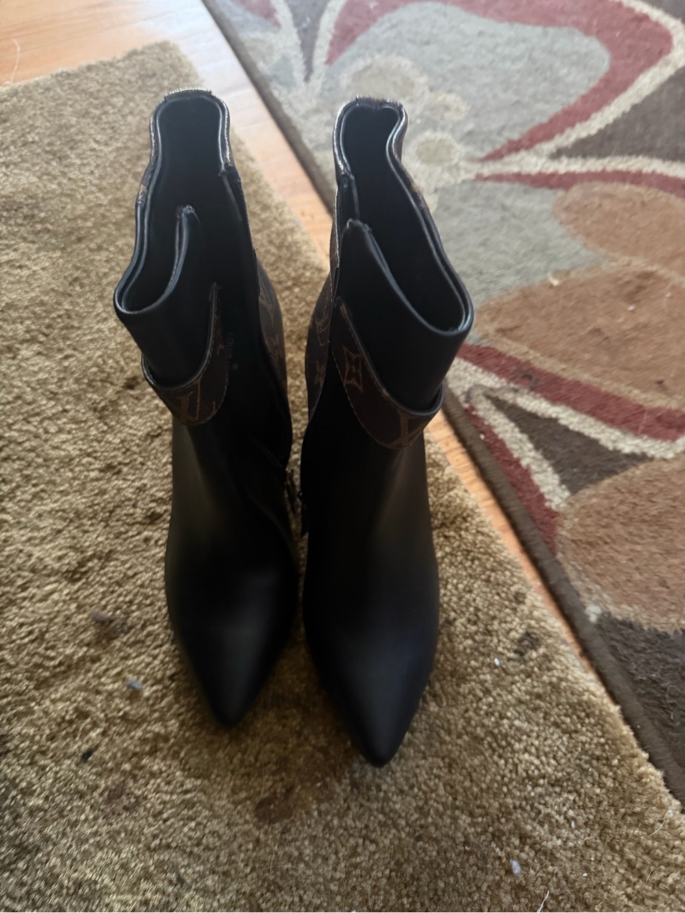Black & Brown Monogram Block Heel Ankle Boots with LV Buckle never worn - Picture 3 of 4